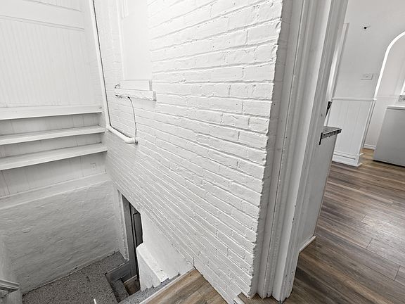 5th image of 4715 Columbine St