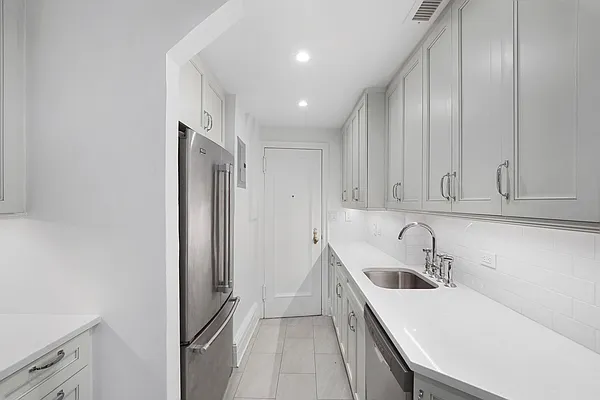 Rented by Rudin Management Company, Inc. | media 3