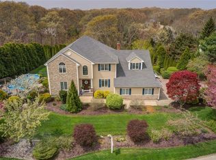30 Rock Ridge Rd, Westerly, RI 02891