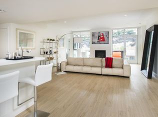 11715 W Bellagio Rd #204, Los Angeles, CA 90049
