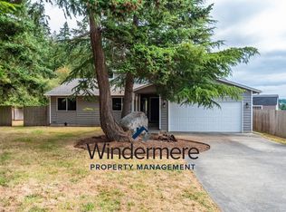 188 NW Captain Ct, Oak Harbor, WA 98277