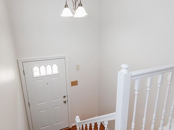 5th image of 869 Ellicott Dr