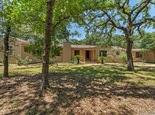 210 Palo Verde Dr, Floresville, TX 78114