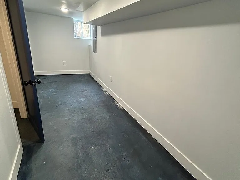 5451 Irving St — Photo 4