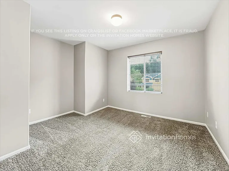 1319 Daffodil Ave NE — Photo 18