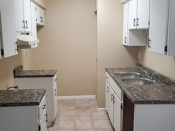 5th image of 1103 Cypress Gardens Blvd #27