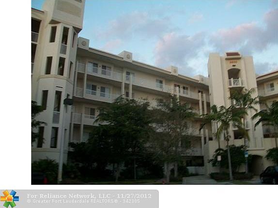 1st image of 3600 Oaks Clubhouse Dr APT 302