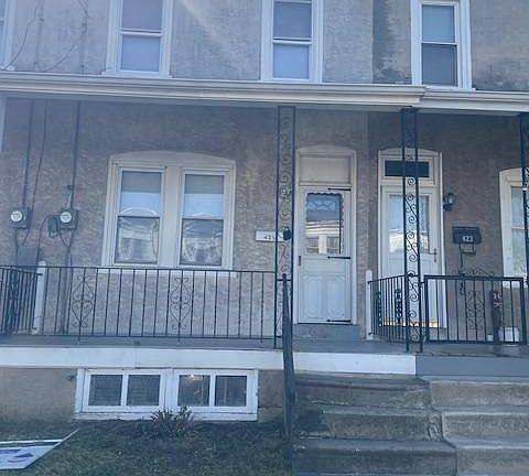 2nd image of 425 Ripka St