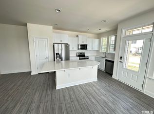 159 Channel Drop Dr, Clayton, NC 27520