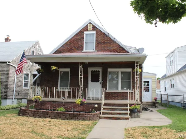 2474 Independence Ave, Niagara Falls, NY 14301