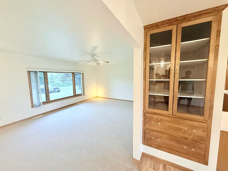 W249S7860 Center Dr — Photo 2
