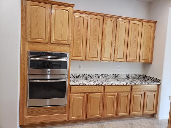 5th image of 12904 W La Vina Dr