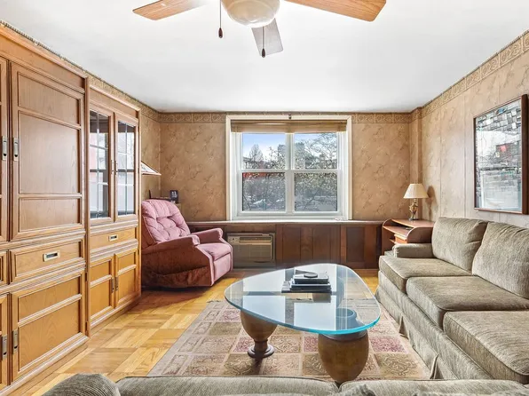 185 W Houston St APT 1J, New York, NY 10014