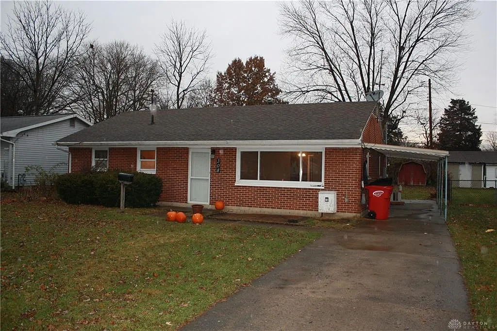 308 Park Ave photo 1