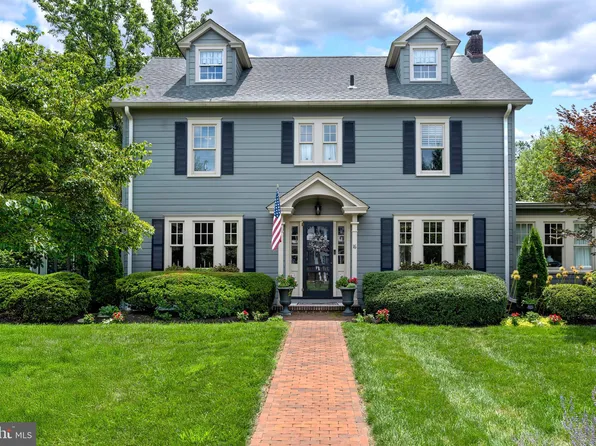 16 Effingham Rd, Yardley, PA 19067