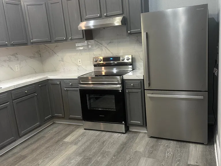 1842 Pauline St #1842 — Photo 1