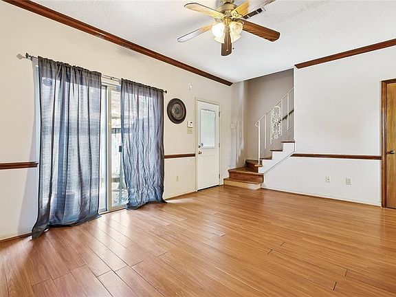 3rd image of 600 N Clearview Pkwy #102