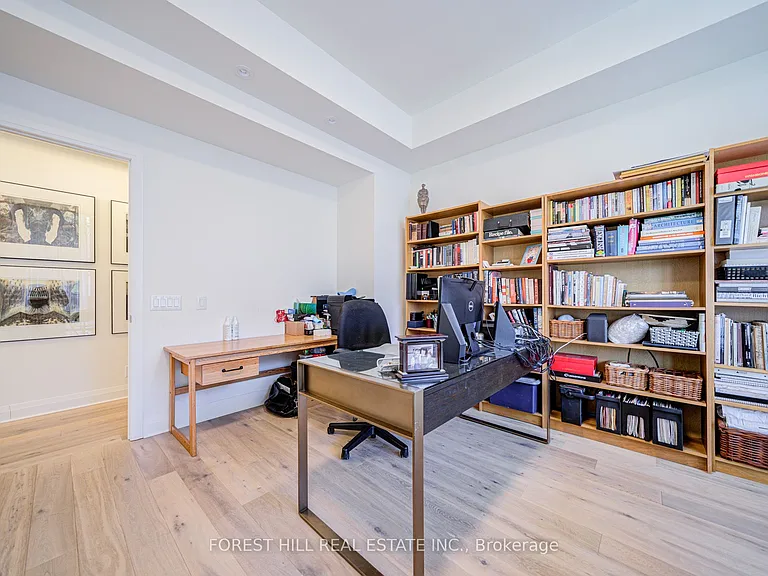 151 Avenue Rd #204 — Photo 18