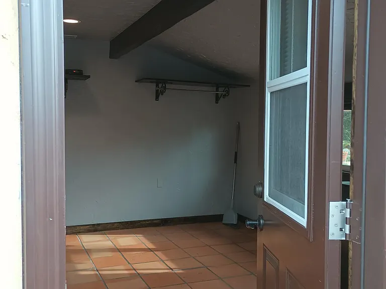 4646 Fort Davis St #B — Photo 2