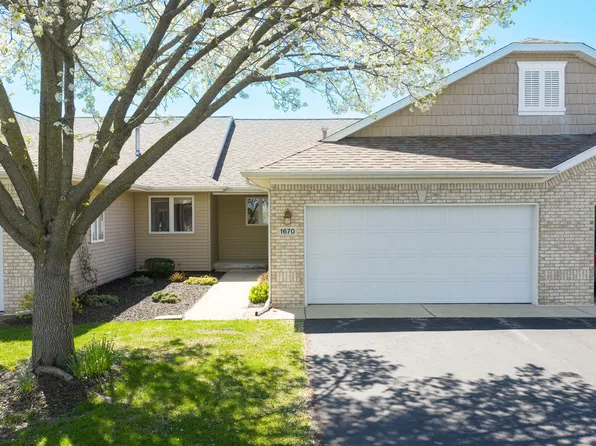 1670 Lisa Dr SW, Byron Center, MI 49315