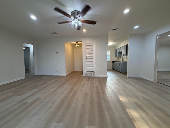 4th image of 421 Smith Ave