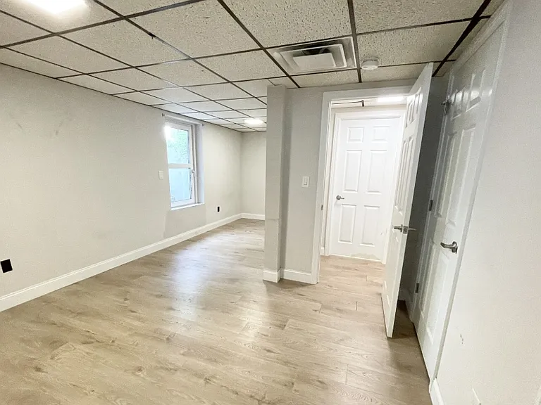 114 Buttonwood St #114 — Photo 6