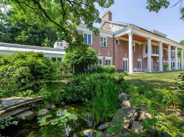 6048 South Highlands Avenue, Madison, WI 53705