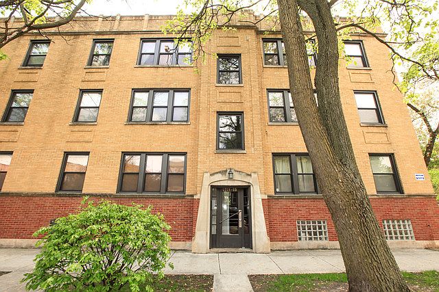 1st image of 2723 W Wellington Ave #2