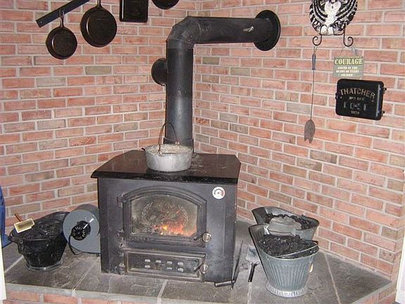 kitchen wood/coal stove