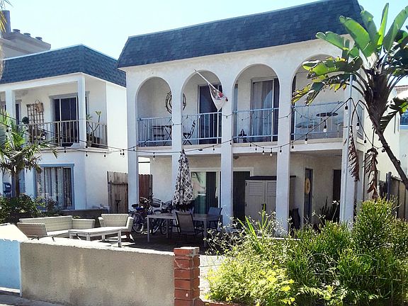 Front of the building _ the entrance to 82 16th Street is on the right behind the front unit.