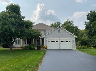 41W610 Silvana Dr, Elgin, IL 60124