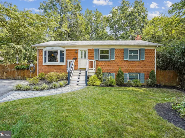 2204 Madison Ct, Woodbridge, VA 22191