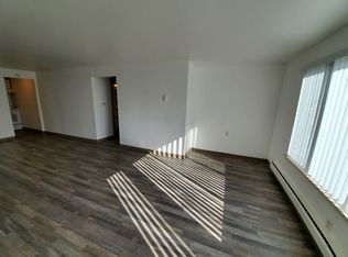 2501 14th Ave W APT 1, Seattle, WA 98119