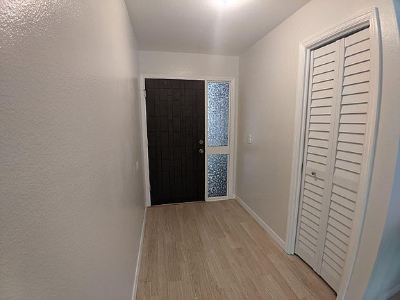 5th image of 3962 Lancaster Dr
