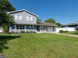 526 Vine Ave, Toms River, NJ 08753