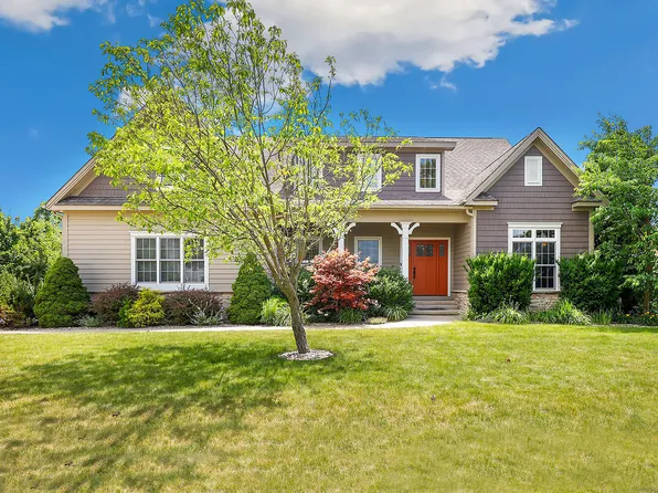 3302 Kickbush Dr, Valparaiso, IN 46385