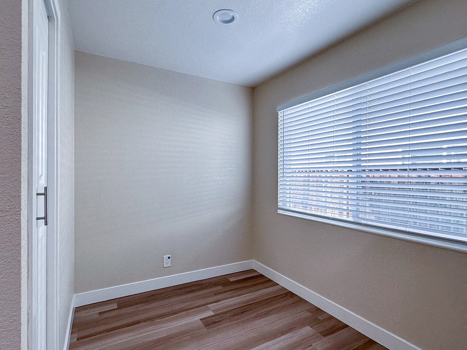 Sutter Avenue Apartments — Photo 4