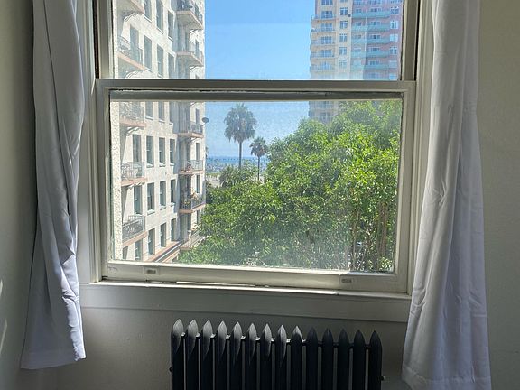 4th image of 455 E Ocean Blvd APT 516