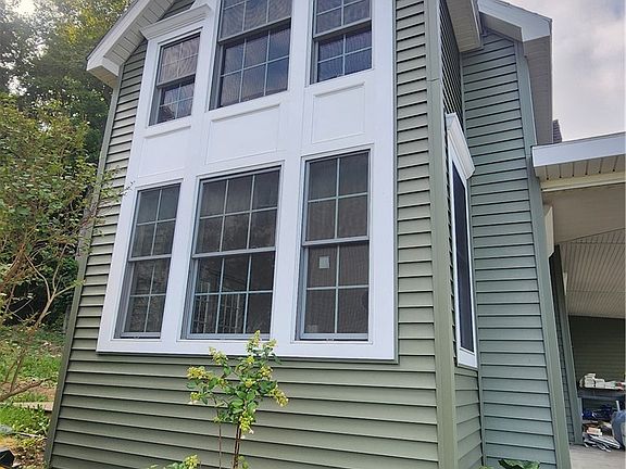 4th image of 4933 E Lake Rd