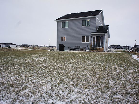 4th image of 2013 65th Ave S