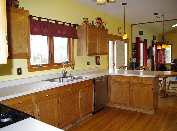 4th image of 780 Elderberry Ct