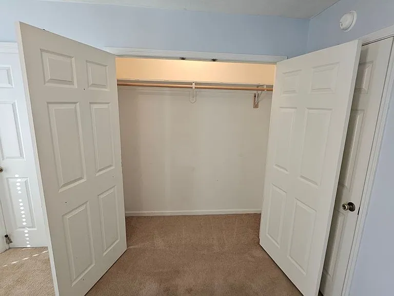 2018 Hickory Dr — Photo 10