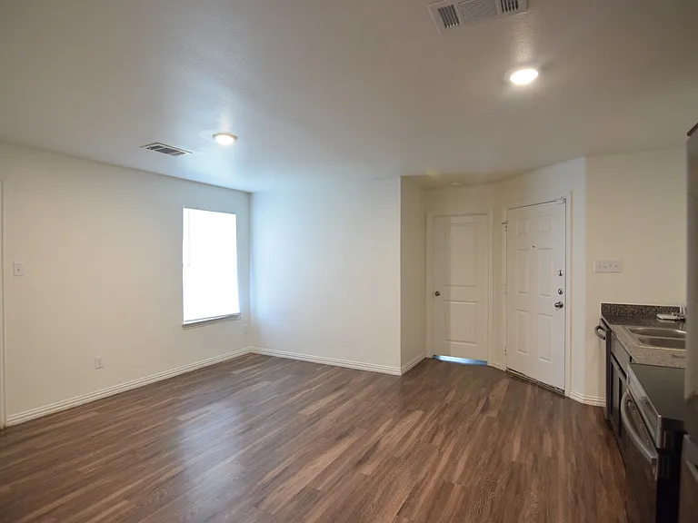 1801 Stewart St, Killeen — Photo 26