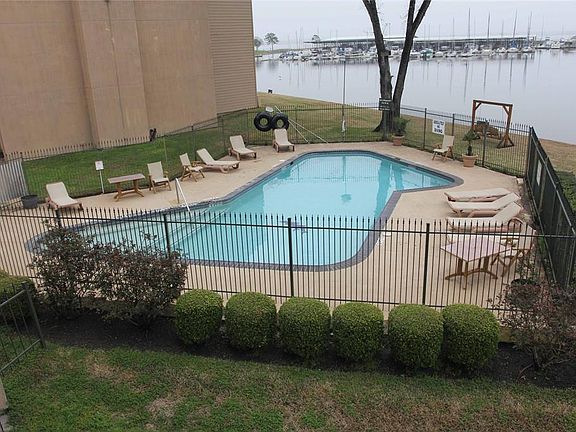 4th image of 12600 Melville Dr APT 218
