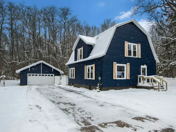 303 Highland Ave, Allegan, MI 49010