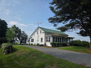 11311 S Landing Rd, Mannsville, NY 13661