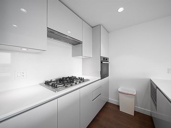 5th image of 5788 Gilbert Rd #1207