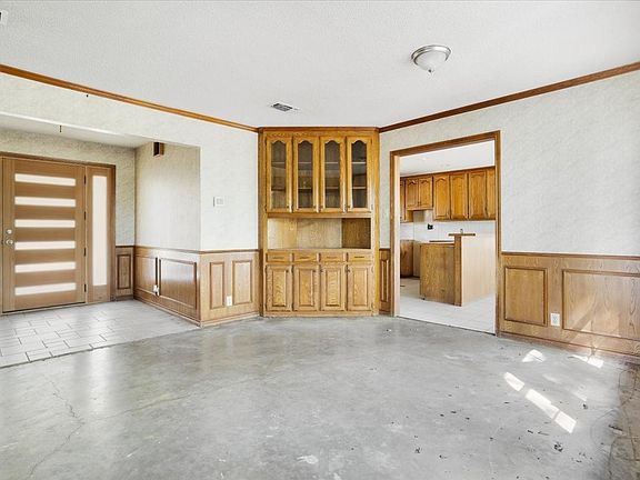 5th image of 5292 Preston Rd