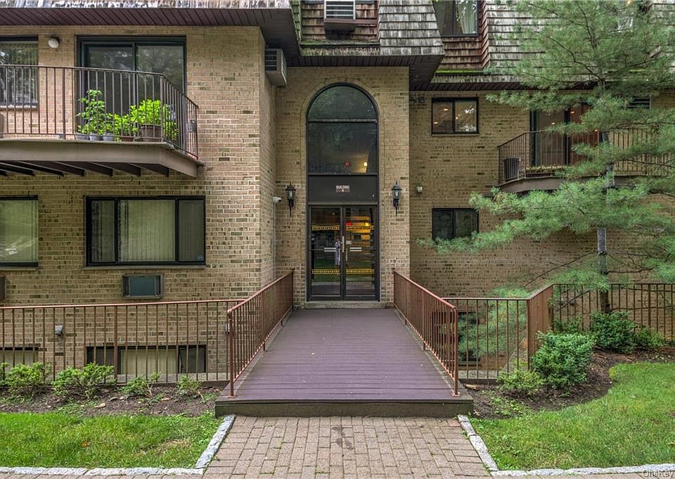1st image of 500 Central Park Ave APT 438