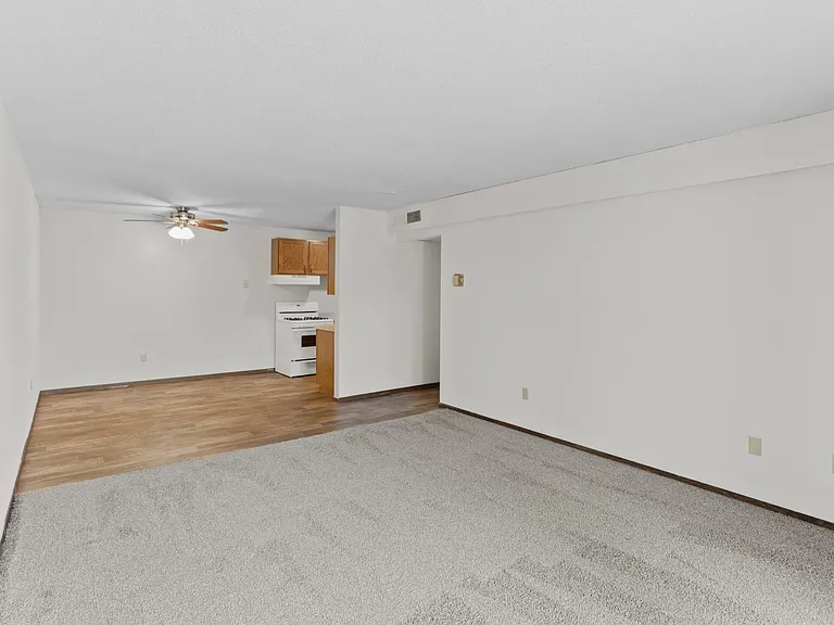 Parkridge Way Apartments — Photo 31